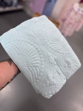 Load image into Gallery viewer, Heirloom Quilts