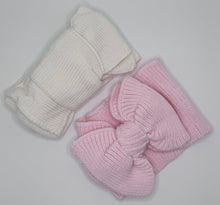 Load image into Gallery viewer, Oversized Knit Bows
