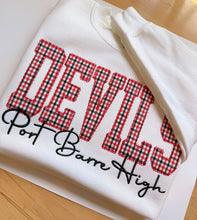 Load image into Gallery viewer, Devils Port Barre Sweatshirt/Checkered
