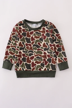 Load image into Gallery viewer, Camo Pullover
