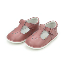 Load image into Gallery viewer, L&#39;amour Dottie Scalloped Mary Janes
