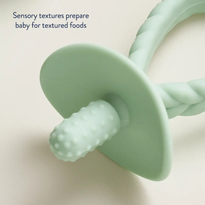 *New* Itzy Pre-Feeding Teether Set™