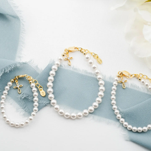 Load image into Gallery viewer, Jayde Cross Pendant Pearl Bracelet
