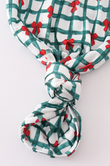 I'm the Present Knotted Gown