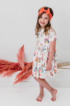 Load image into Gallery viewer, mila short sleeve twirl

