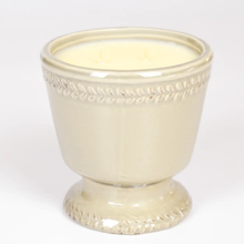 Load image into Gallery viewer, 16 oz French Provincial Candle- Acadia
